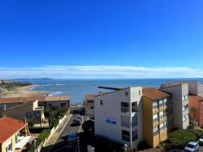 INDES GALANTES Tres joli T2 vue mer piscine Cap d'Agde